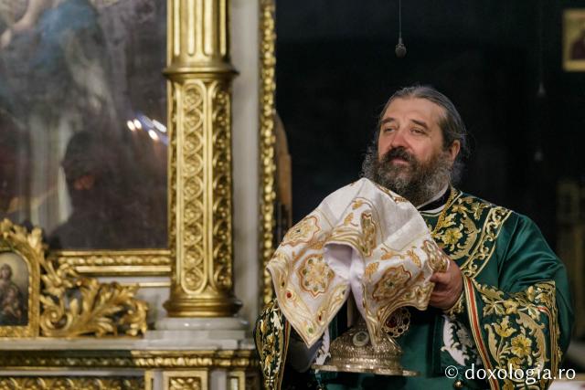 (Foto) Liturghie arhiereasca la Catedrala Mitropolitană din Iași în cea de-a patra zi de pelerinaj