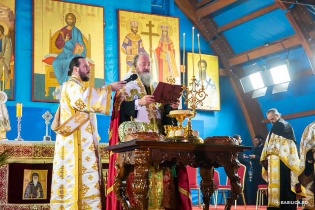 (Foto) Privegherea pentru Sfântul Dimitrie cel Nou la Catedrala Patriarhală – 2022
