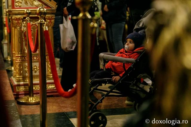 (Foto) Priveghere în cinstea Sfântului Apostol Andrei la Catedrala Mitropolitană din Iași