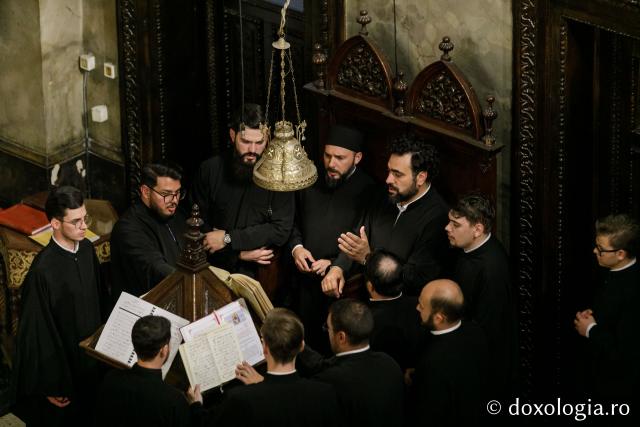 (Foto) Priveghere în cinstea Sfântului Mare Mucenic Gheorghe și a Sfântului Ierarh Iosif cel Milostiv (Foto) Priveghere în cinstea Sfântului Mare Mucenic Gheorghe și a Sfântului Ierarh Iosif cel Milostiv