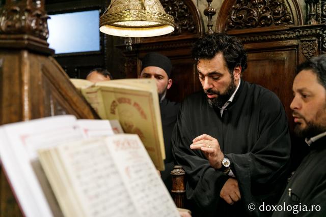 (Foto) Priveghere în cinstea Sfântului Mare Mucenic Gheorghe și a Sfântului Ierarh Iosif cel Milostiv (Foto) Priveghere în cinstea Sfântului Mare Mucenic Gheorghe și a Sfântului Ierarh Iosif cel Milostiv
