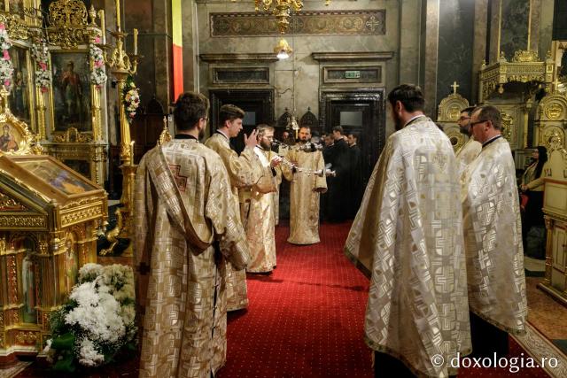 (Foto) Priveghere în cinstea Sfântului Mare Mucenic Gheorghe și a Sfântului Ierarh Iosif cel Milostiv