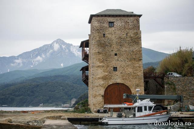 (Foto) Clipe de zăbavă la Arsanaua Kaliagra a Mănăstirii Cutlumuş
