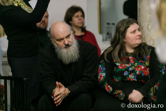 (Foto) Corul academic „Gavriil Musicescu” al Filarmonicii din Iași – Colindători la Reședința Mitropolitană 2022 (Foto) Corul academic „Gavriil Musicescu” al Filarmonicii din Iași – Colindători la Reședința Mitropolitană 2022