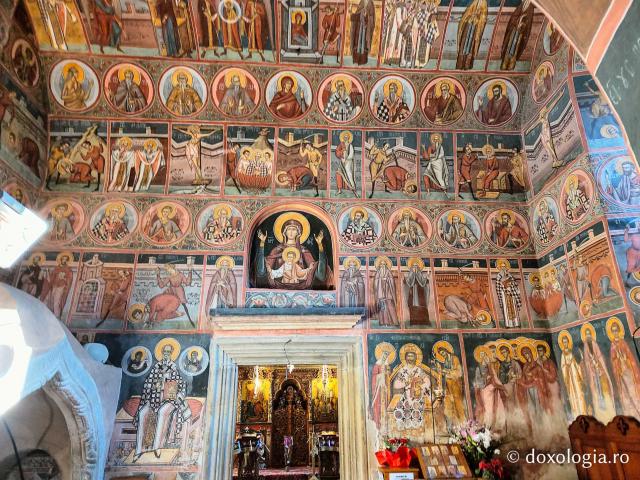 (Foto) Frumusețea Mănăstirii Moldovița