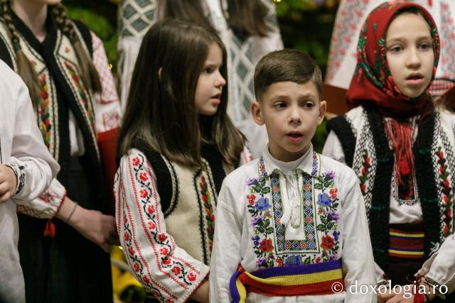 (Foto) Mini Byzantion – Colindători la Reședința Mitropolitană 2022