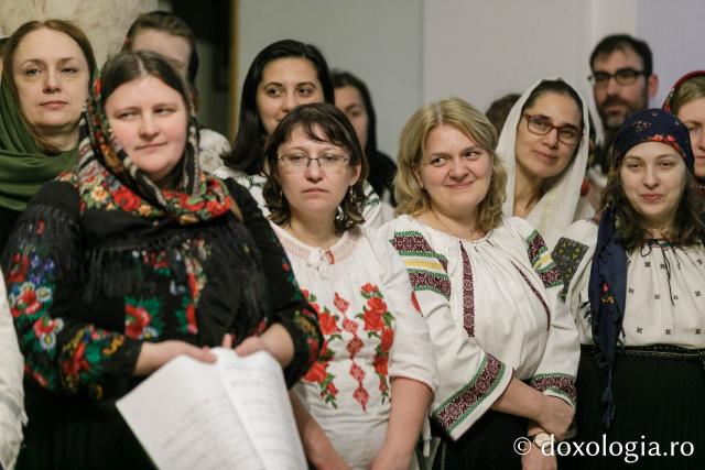 (Foto) Parohia Tălpălari – Colindători la Reședința Mitropolitană 2022