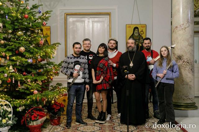 (Foto) Santa`s Band – Colindători la Reședința Mitropolitană 2022