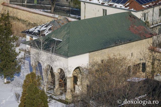 (Foto) Clipe de liniște la Mănăstirea Golia