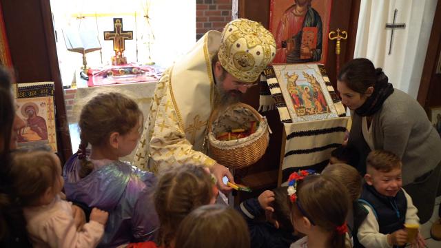 (Foto) Liturghie Arhierească în Biserica românească din Oslo - 18 mai 2023