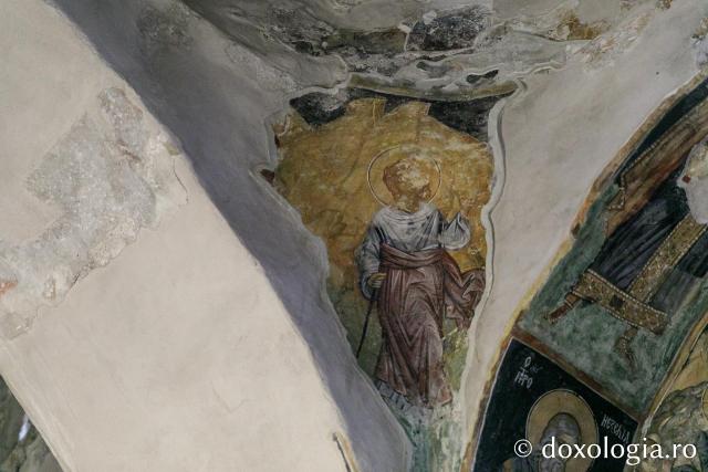 (Foto) Clipe de răgaz în fața frescelor din biserica bizantină „Sfânta Paraschevi” din Paphos