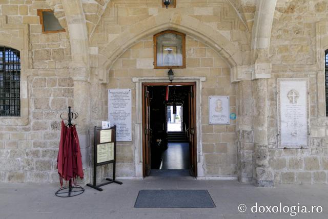 (Foto) Pași de pelerin la biserica Sfântul Lazăr din Larnaca, Cipru