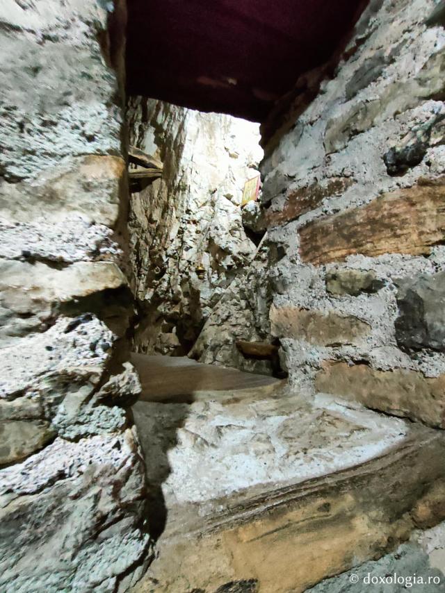 (Foto) Pași de pelerin la biserica rupestră închinată Maicii Domnului din complexul monahal Kalishta, Ohrid