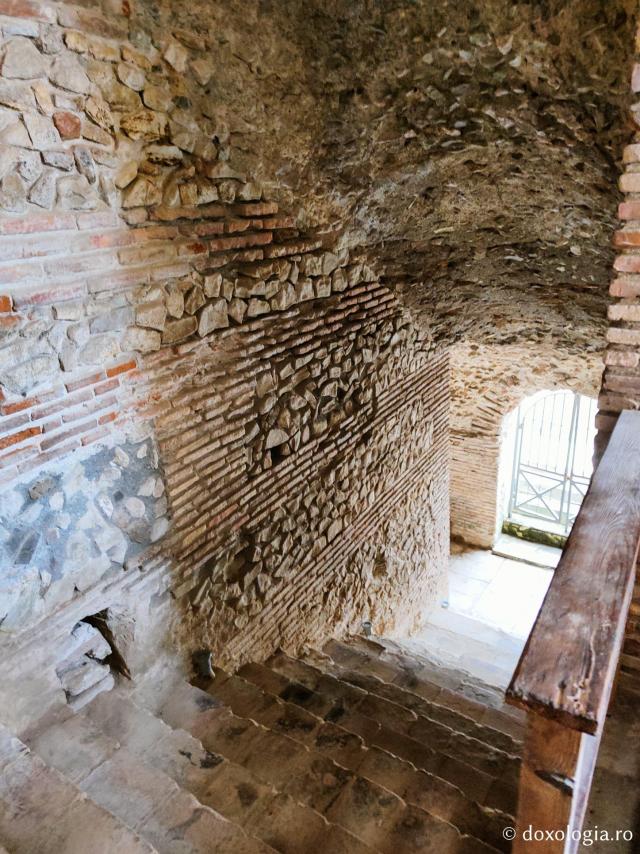 (Foto) Capela cu mozaicuri din Amfiteatrul din Durres, Albania