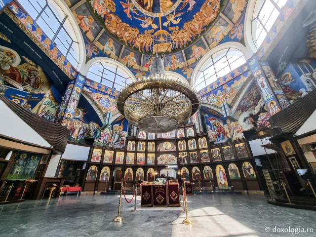 (Foto) Catedrala „Sfântul Clement” din Skopje ‒ Macedonia de Nord