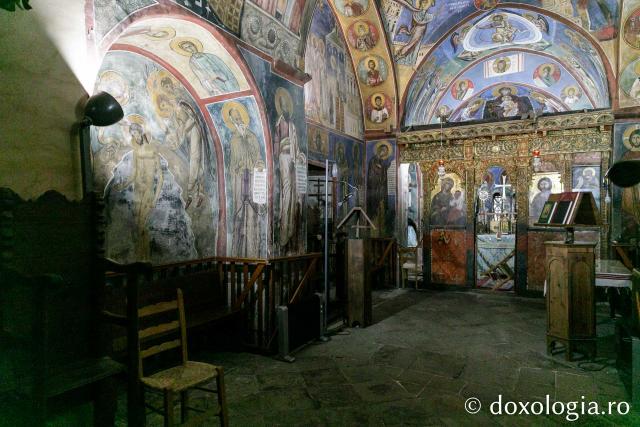 (Foto) Pași de pelerin la Mănăstirea Panagia Arakas din Cipru