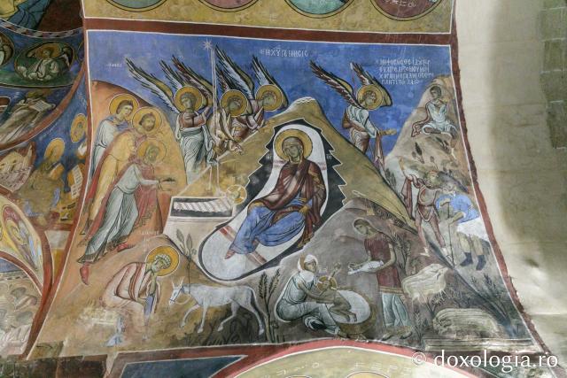 (Foto) Pași de pelerin la Mănăstirea Panagia Arakas din Cipru