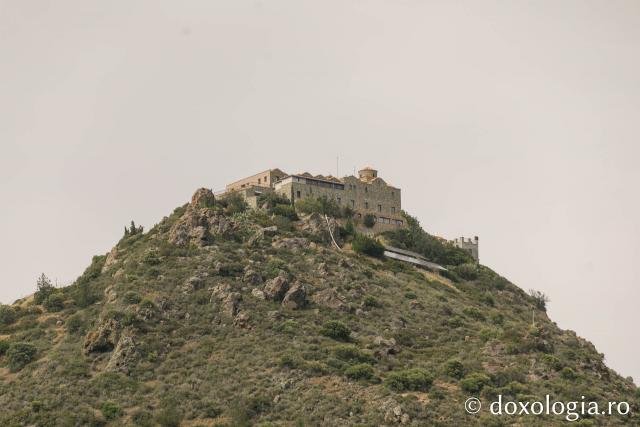(Foto) Pași de pelerin către Mănăstirea Stavrovouni din Cipru