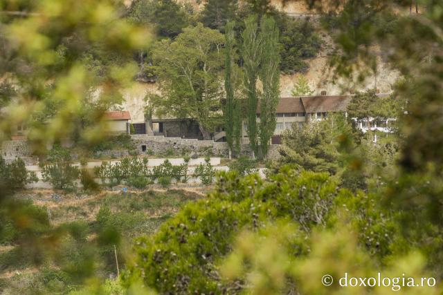 (Foto) Pași de pelerin la Mănăstirea Trooditissa din Cipru