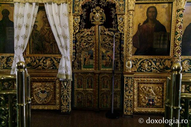 (Foto) Pași de pelerin la Mănăstirea Trooditissa din Cipru