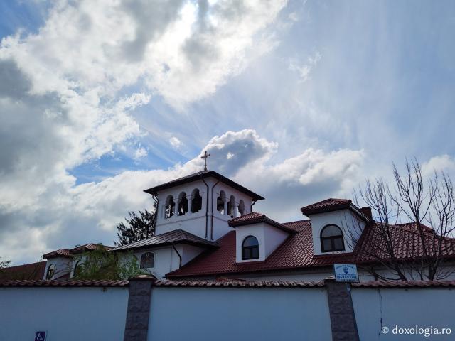 (Foto) Liniștea de la Mănăstirea Ghighiu