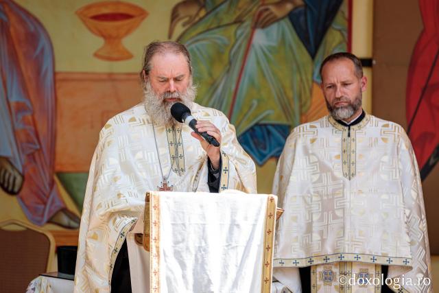 Preoți slujitori la Slujba de Te Deum – Deschiderea oficială a Întâlnirii Tinerilor Ortodocși din Moldova 2023 / Foto: Oana Nechifor