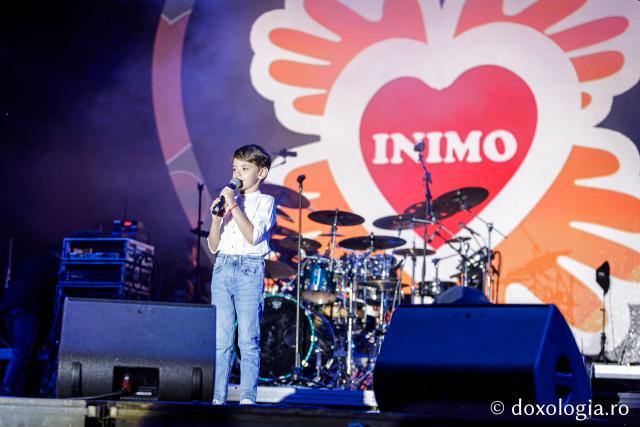 (Foto) Tinerii de la ITOM, prezenți la concertul Inimo