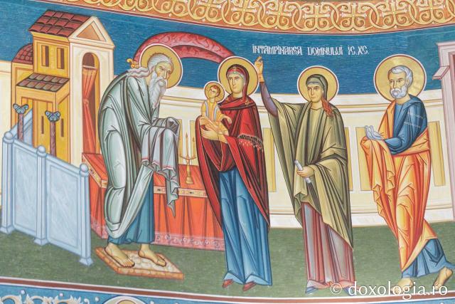 Biserica „Sfinții Împărați Constantin și Elena” din localitatea Mironeasa în așteptarea veșmântului de sfințire / Foto: pr. Silviu Cluci fresca bisericii din Mironeasa