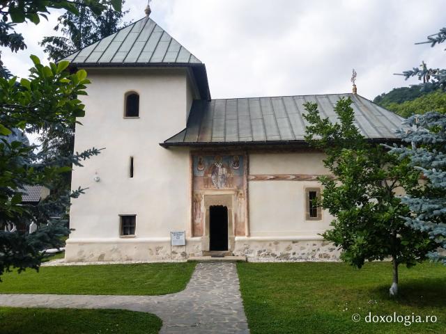 Mănăstirea Polovragi
