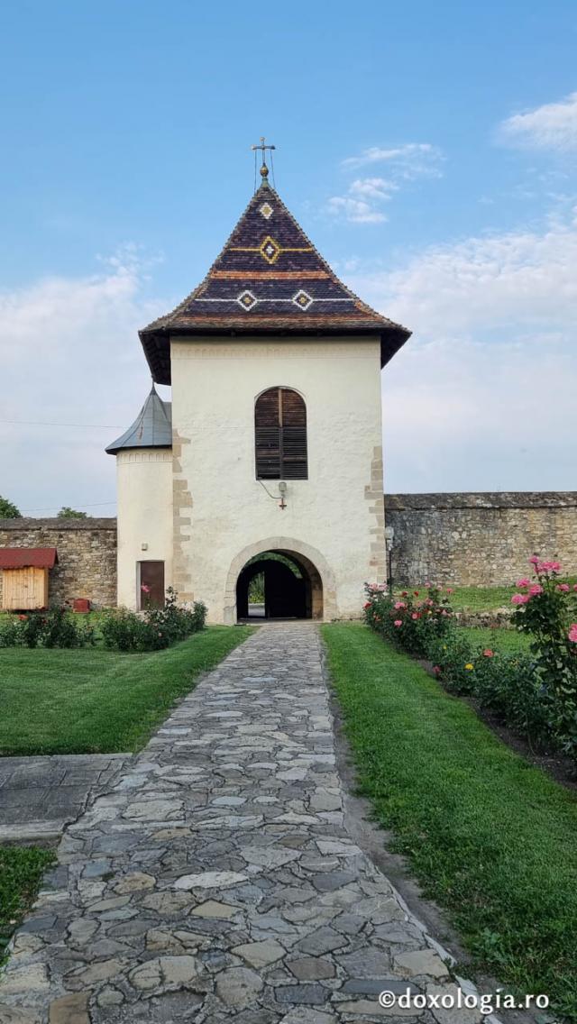 Mănăstirea Solca - exterior