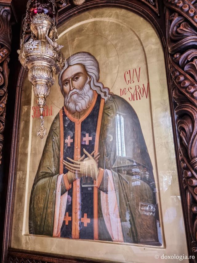 Sfântul Serafim de Sarov - Biserica „Izvorul Tămăduirii” de la Mănăstirea Sihăstria Putnei