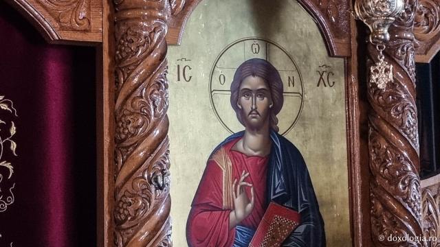 Mântuitorul - Biserica „Buna Vestire” de la Mănăstirea Sihăstria Putnei