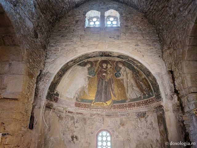 Mozaic Maica Domnului - Biserica Panagia Angeloktisti din localitatea Kiti, Cipru