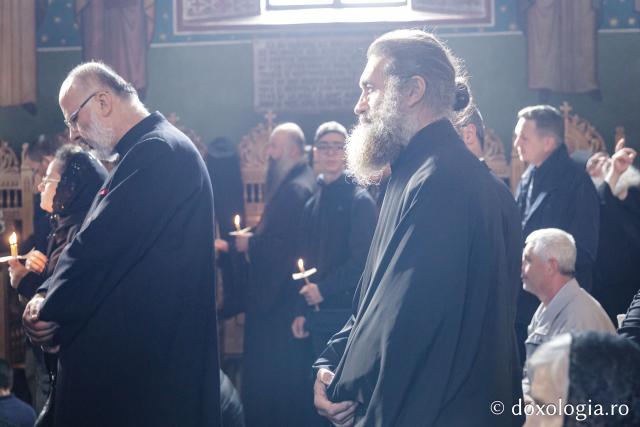 (Foto) Slujba de înmormântare a ieroschimonahului Simeon Zaharia de la Mănăstirea Sihăstria