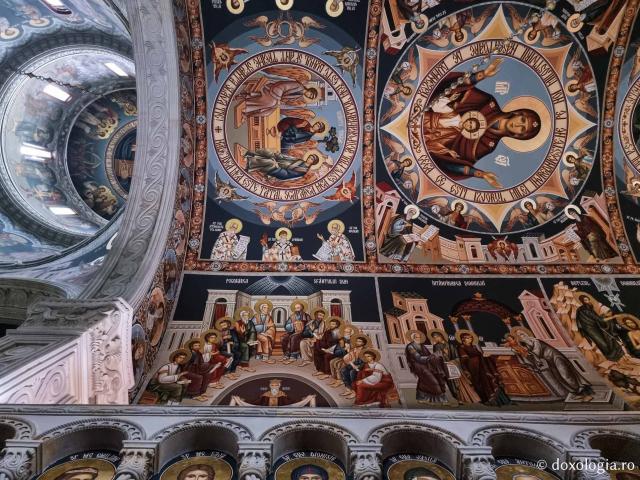 Frescă - Mănăstirea Cămârzania