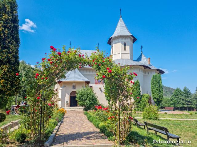 Biserica Mănăstirii Peștera Gârcina
