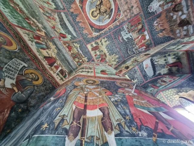 (Foto) Pași de pelerin la Mănăstirea Sucevița