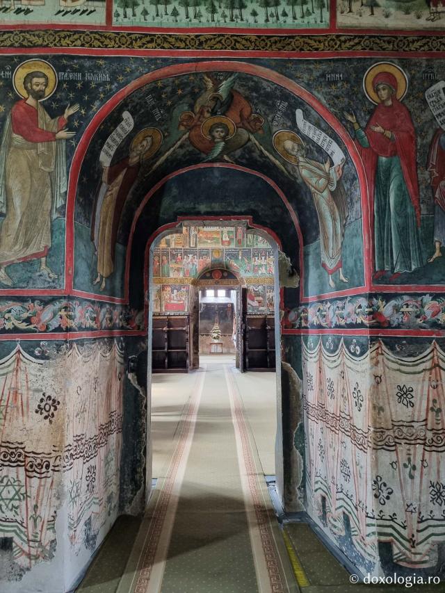 Interior - Mănăstirea Sucevița