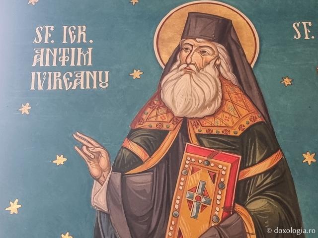 Sfântul Antim Ivireanul - Paraclisul „Sfântului Ierarh Leontie” de la Mănăstirea Bogdana