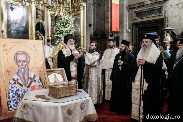 (Foto) Întâmpinarea cinstitelor moaște ale Sfântului Ierarh Andrei Criteanul