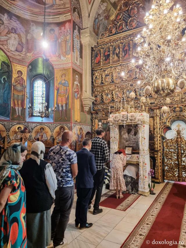 Icoana Maicii Domnului - Mănăstirea Putna – prima ctitorie a Sfântului Ștefan cel Mare