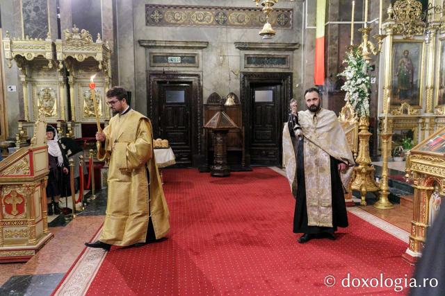 Priveghere în cinstea Sfântului Ierarh Andrei Criteanul la Catedrala Mitropolitană din Iași