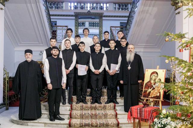 Asociația „Familia Nostra” – Colindători la Reședința Mitropolitană 2023