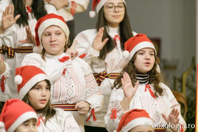 Corul „Sfântul Meletie” al Liceului Tehnologic Special „Vasile Pavelcu” din Iași – Colindători la Reședința Mitropolitană 2023 (Foto) Corul „Sfântul Meletie” al Liceului Tehnologic Special „Vasile Pavelcu” din Iași – Colindători la Reședința Mitropolitană 2023
