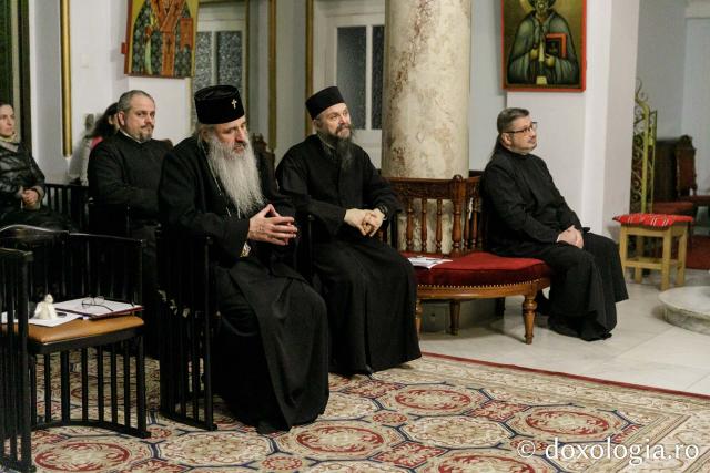 (Foto) Parohia Avântu – Colindători la Reședința Mitropolitană 2023