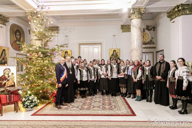 Parohia Cozmești – Colindători la Reședința Mitropolitană 2023