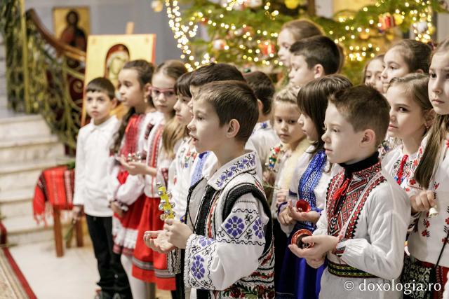 Şcoala „D.D. Pătrăşcanu” din Tomeşti – Colindători la Reședința Mitropolitană 2023