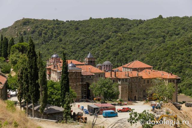 Mănăstirea Constamonitu