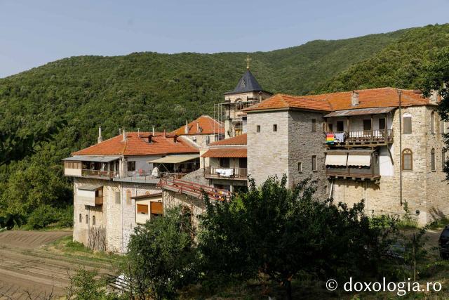 Mănăstirea Constamonitu