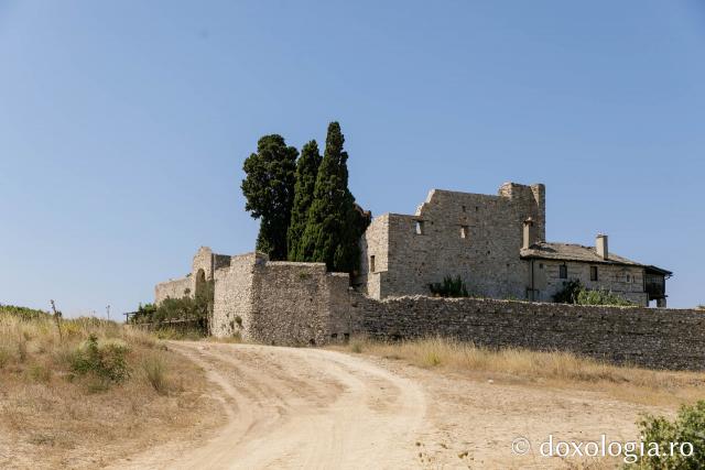 (Foto) Vizită la Kathisma Înălțarea Domnului – Hilandar, Athos
